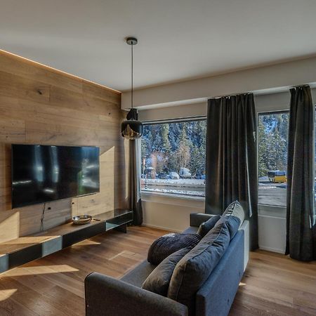 Black Summit Boutique Resort Laax Bagian luar foto