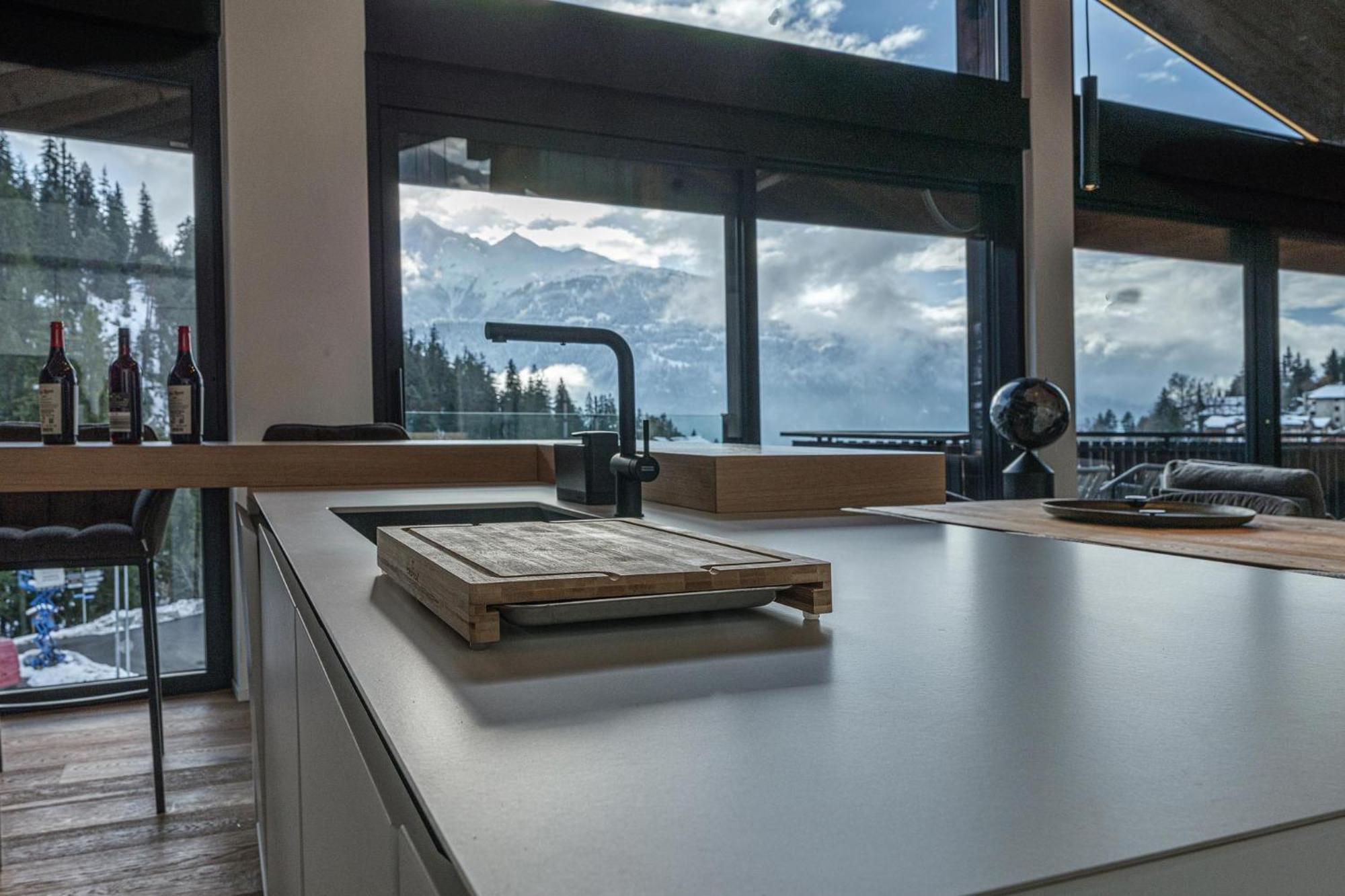 Black Summit Boutique Resort Laax Bagian luar foto